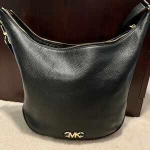 Michael Kors Shoulder Purse Black Like New